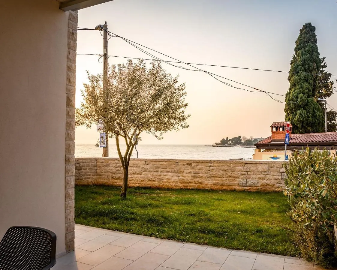 Apartment Nobilis Zambratija  Croatia